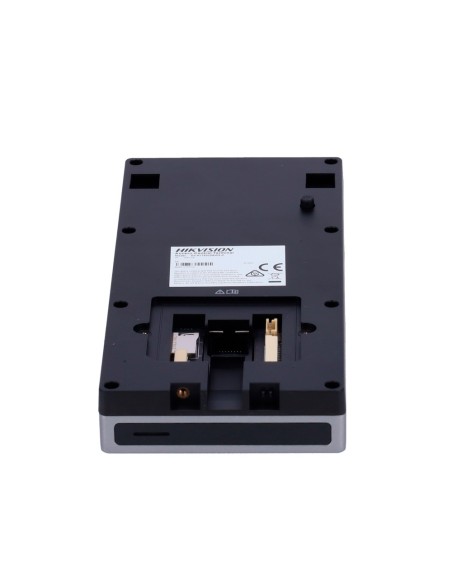 Comprar HIKVISION DS-K1T502DBWX-CQR Control de acceso con cámara IP65 IK09 - Tarjeta MF DESFire, QR dinámico y PIN - 10.000 usua