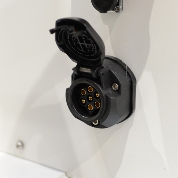 Kaufen SAFIRE SF-CCTVTRAILERPR07-2520WH Autonomer Stromversorgungsanhänger für CCTV – 3x120W Solarpanel – Lithiumbatterie LiF