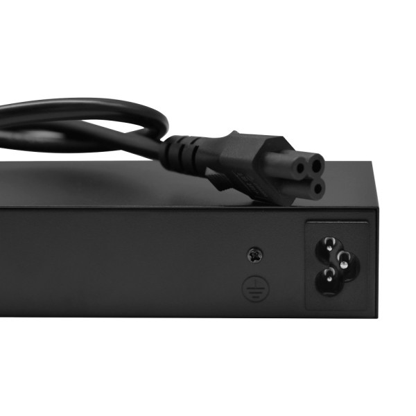 Acquistare SAFIRE SF-SW0704HIPOE-GMF-65 Safire Switch PoE - 4 porte PoE + 1 Uplink RJ45 + 2 SFP (1G/2,5G) - Velocità delle porte