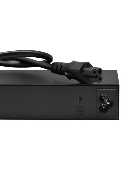 Comprar SAFIRE SF-SW0704HIPOE-GMF-65 Safire Switch PoE - 4 puertos PoE + 1 Uplink RJ45 + 2 SFP (1G/2,5G) - Velocidad de puertos 