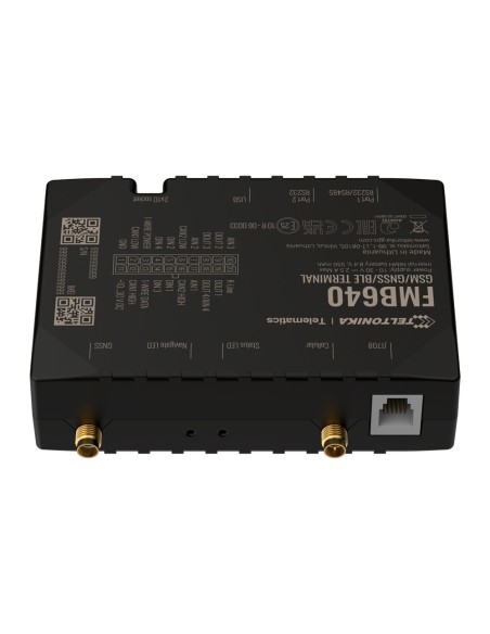 Comprar TELTONIKA TK-FMB640 Tracker profesional para vehículos - Conexión cableado interno - Instalación oculta bajo salpicadero