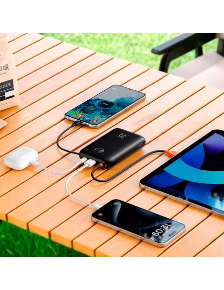 Acquista VEGER VG-W2068 VEGER Power bank con display LCD - Capacità 20000mAh - Ingressi USB-C, cavo USB-C - Uscite USB-C, USB