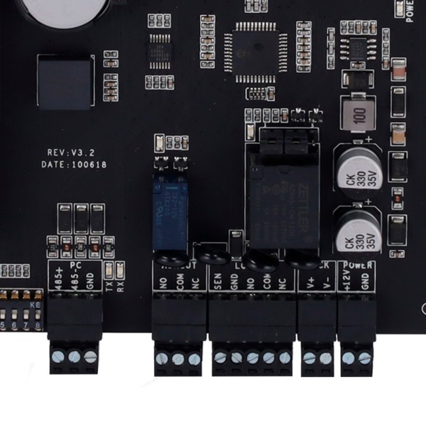 Acquista ZKTECO ZK-C3-100PRO Controller di accesso - Tessera, QR o PIN - Comunicazione TCP/IP - 2 lettori tramite Wiegand - Usci