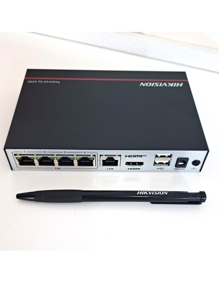 Valor Hikvision Hik-Valor-Valor-345 DS-E04NI-Q1 / 4P (SSD 1T) NVR Gravador para 4CH 4MP 4MP 4CH 4CH PoE Solid Disc Essd 1 TB inc