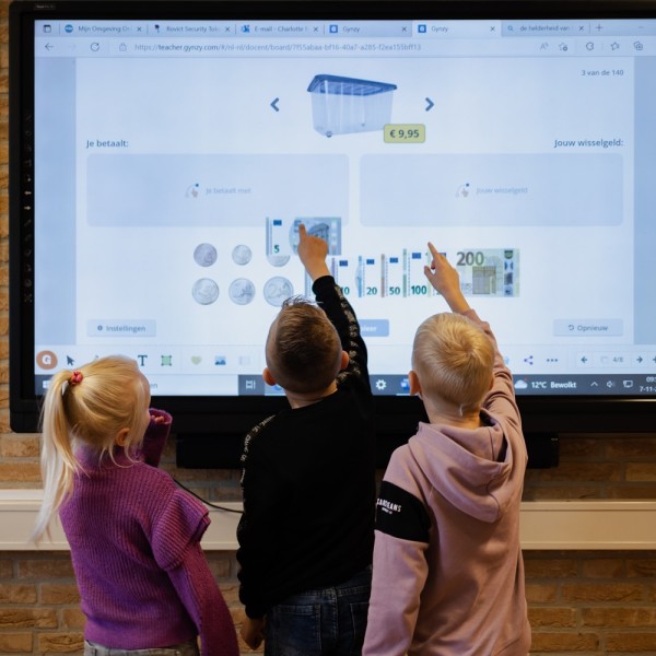 Comprar GYNZY GYN-EDU-LICENSE Licencia anual Gynzy - Plataforma educativa - Ideal para usar en monitores interactivos