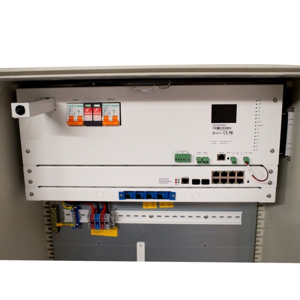 Comprar SAFIRE SF-BOX08SOL-BMS-IP55-4800WH Armario de poliéster carga rápida Solar - Magnetotérmico y SPD - Dimensiones exterior