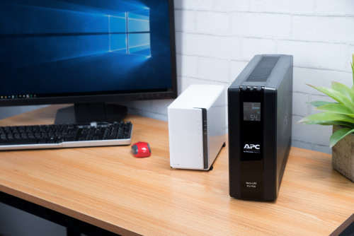 APC BR900MI sistema de alimentación ininterrumpida (UPS) Línea interactiva 0,9 kVA 540 W 6 salidas AC (4)