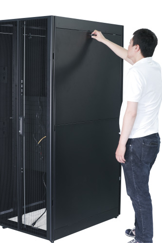 APC EASY RACK 600MM/42U/800MM WITH ROOF SIDE PANEL CASTORS FEET AND 4 BRACKETS NO BOTTOM BLACK Rack o bastidor independiente Neg (5)