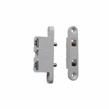 Dorcas 2C Pasacorrientes de plastico de 2 contactos color blanco, para emportrar.  Corriente máxima 2 A