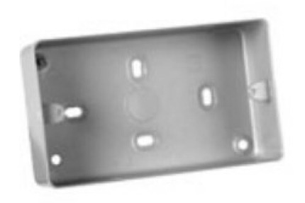 Comprar FC470MDG Caja de montaje metálica. Dimensiones: 146 x 86 x 40mm.