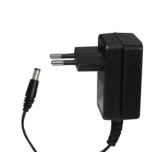 OEM DC1210 Alimentador electrónico - 12 V / 1000 mA - Reducidas dimensiones - 7 (Al) x 3 (An) x 3,5 (Fo) cm - 130 g - Estabiliza