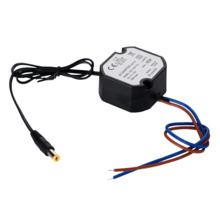 OEM DC1210-W Adaptador de Corriente  - 12 V / 1A /12 W -  Impermeable IP67 -  50 (Al) x 48 (An) x 25 (Fo) mm - Estabilizado