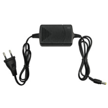 OEM DC1215B Alimentador electrónico - 12 V / 1500 mA - Formato con cable alargador - 32 (Al) x 47 (An) x 86 (Fo) mm - 163 g - Es
