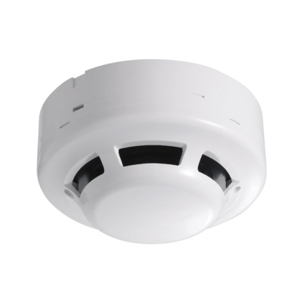 Comprar OEM FOC-215 Q01-2 Detector fotoeléctrico de humos convencional a dos hilos con base incluida. Cobertura de 75 m² ~ 150 m². Material plástico resistente al fuego. Certificado EN-54.