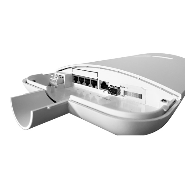 OEM SW0504POE-G-60-OUT Switch PoE de exterior - 4 RJ45 PoE + 1 Uplink RJ45 + 1 Uplink SFP - 4 x 100/1000 Mbps  1 x Gigabit  1 x (3)