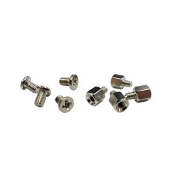 QNAP INSTALLATION KIT FOR M.2 SSD, 4 X FLAT HEAD MACHINE SCREW 4 X RISER SCREW