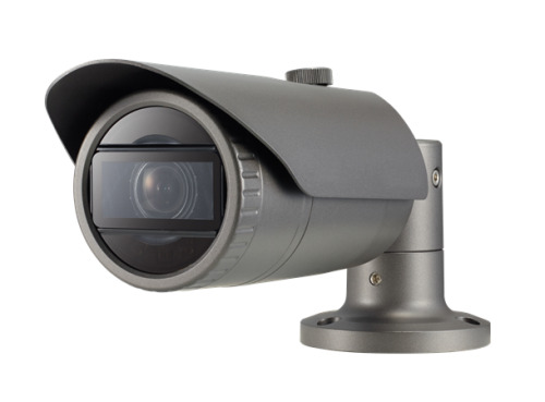 QNO-7082R Cámara bullet IP 4Mpx, óptica motorizada 3.2-10mm, IR 30 m con ICR, WDR, NDAA Comp, H.265, SD, IP66, IK10, 12Vdc/PoE.