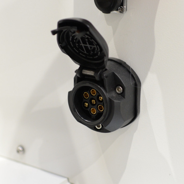 SAFIRE SF-CCTVTRAILERPR07-2520WH Trailer de alimentación autónoma para CCTV  - Panel solar de 3x120W - Batería Litio LiFePo 2520 (5)