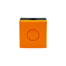 STI SS3 EE04 Pulsador SS3. Carcasa naranja, botón naranja. Enclavable.